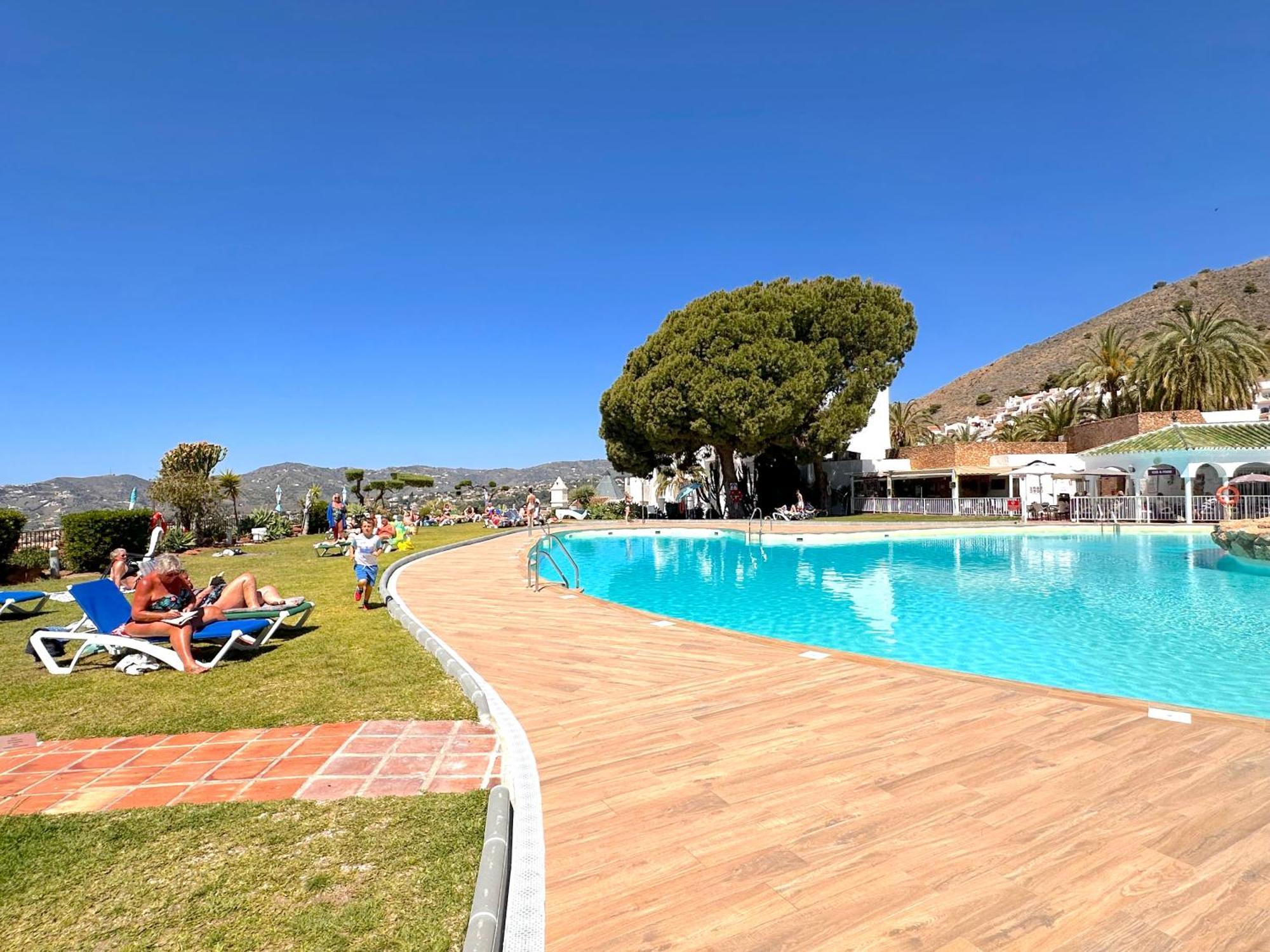 Hibiscus 7 San Juan De Capistrano Apartment Nerja Ngoại thất bức ảnh